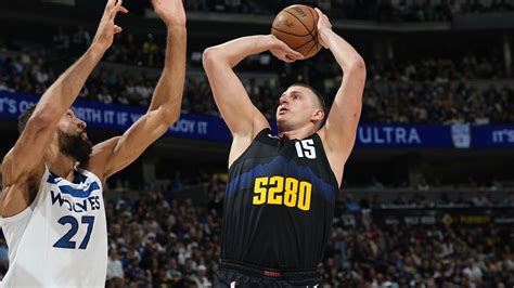 nuggets score tonight|Nuggets vs. Timberwolves score: Dominant Nikola Jokic, near .